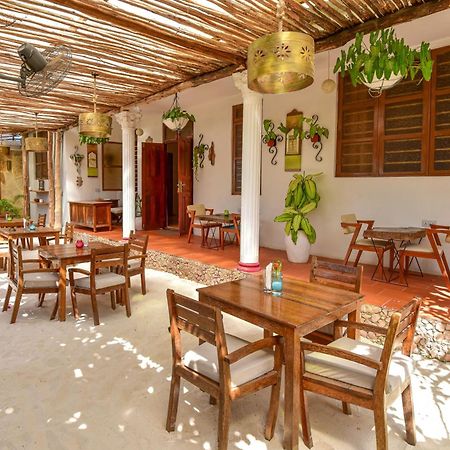 Bed and Breakfast Barabara House Jambiani  Esterno foto