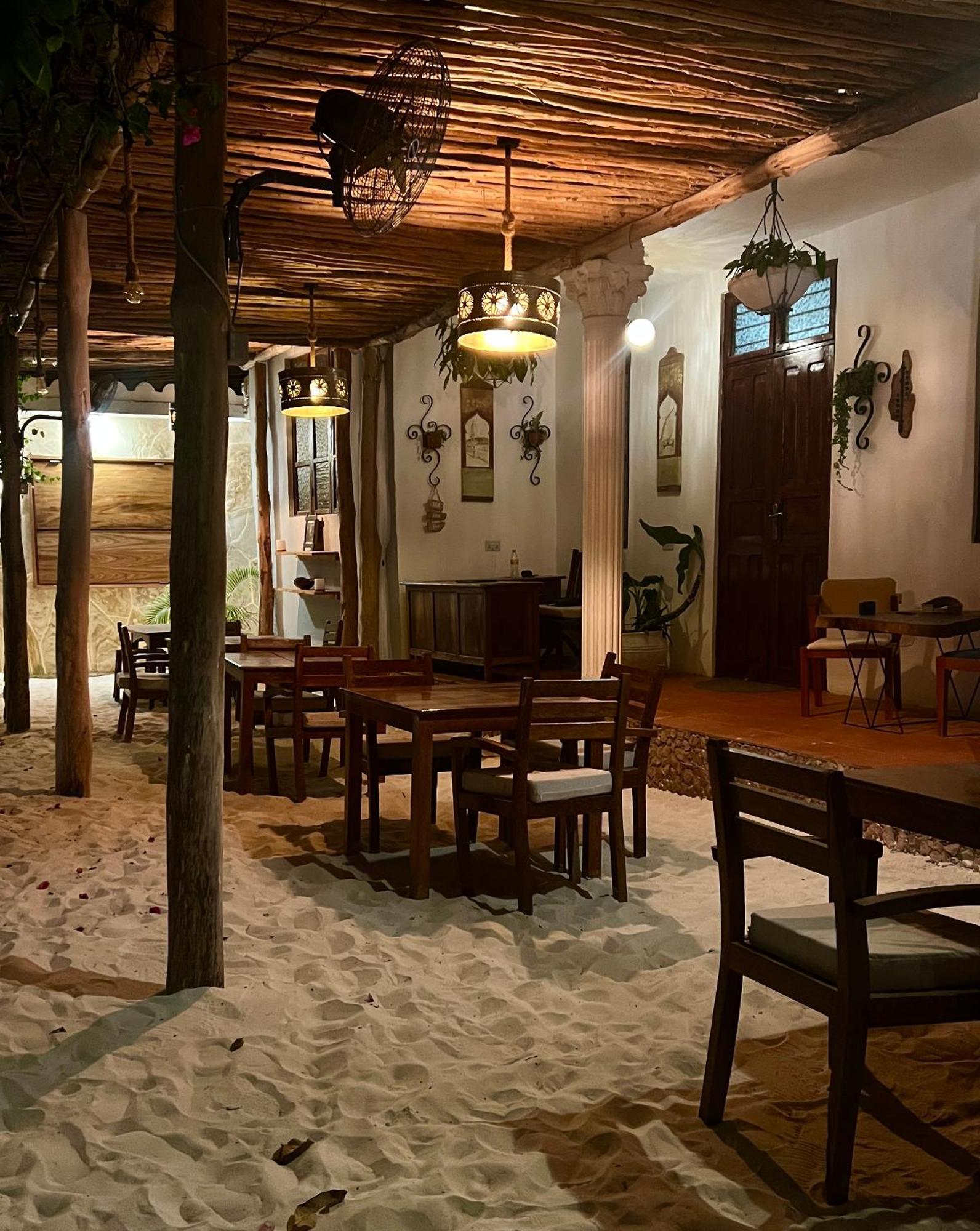 Bed and Breakfast Barabara House Jambiani  Esterno foto