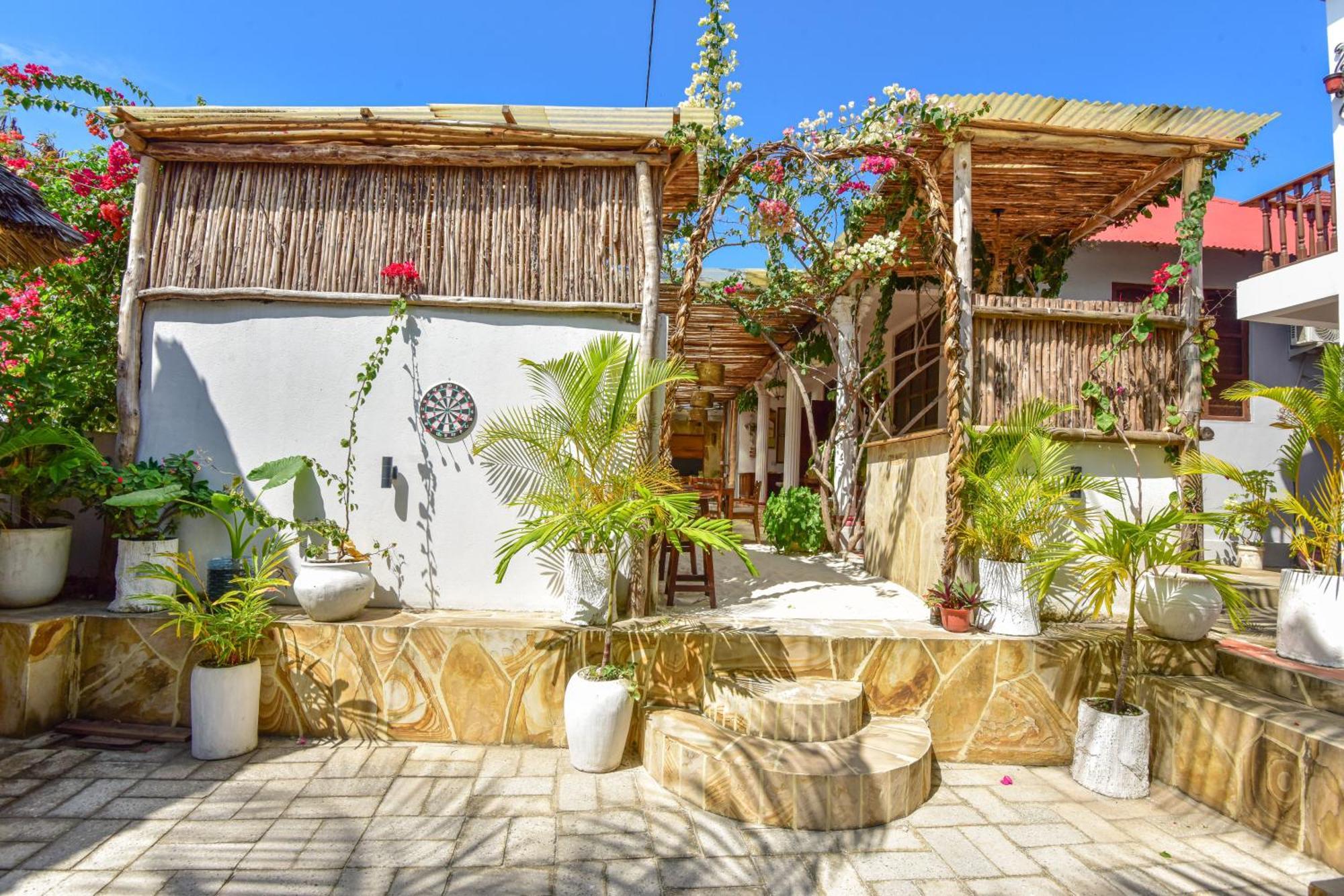 Bed and Breakfast Barabara House Jambiani  Esterno foto