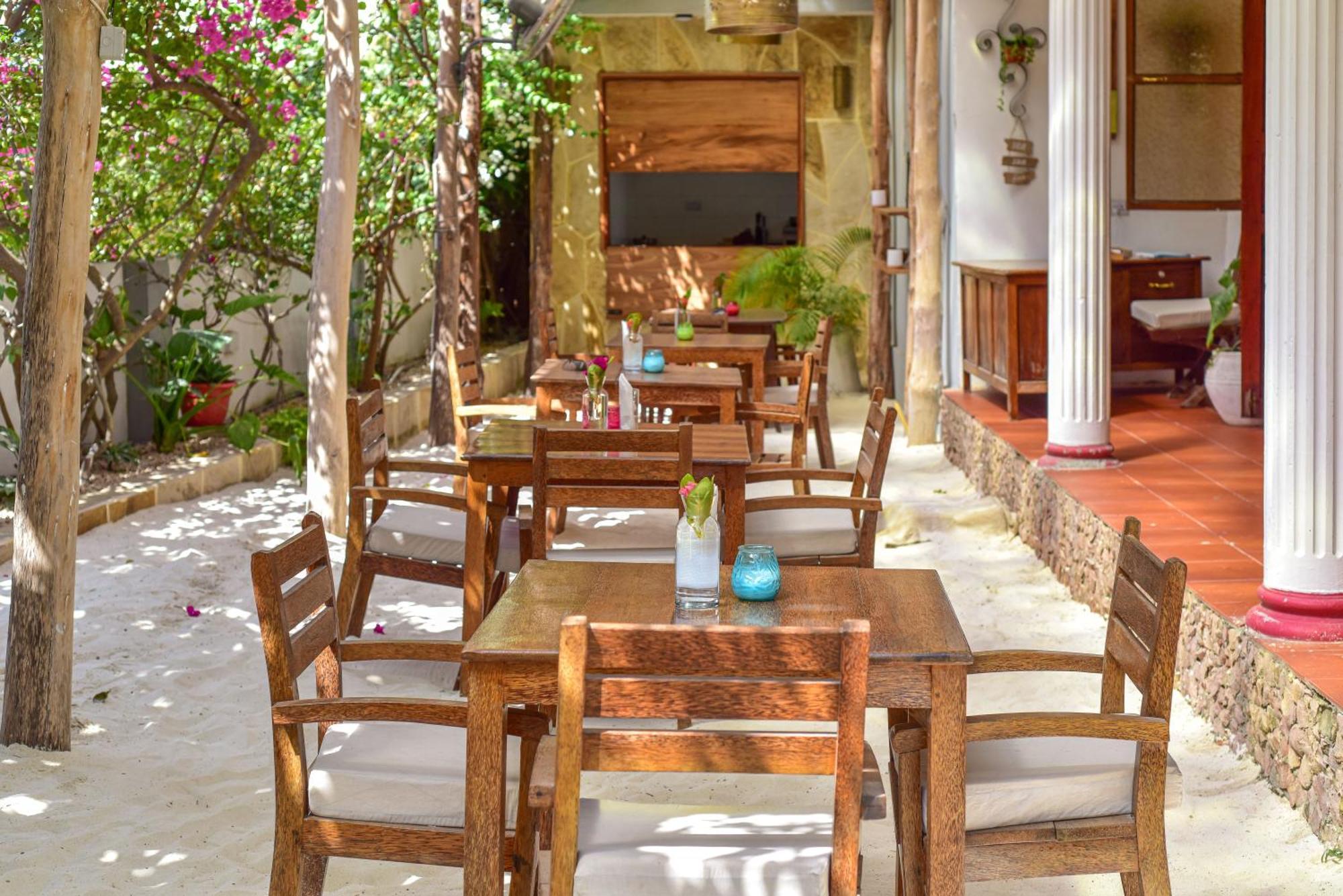 Bed and Breakfast Barabara House Jambiani  Esterno foto